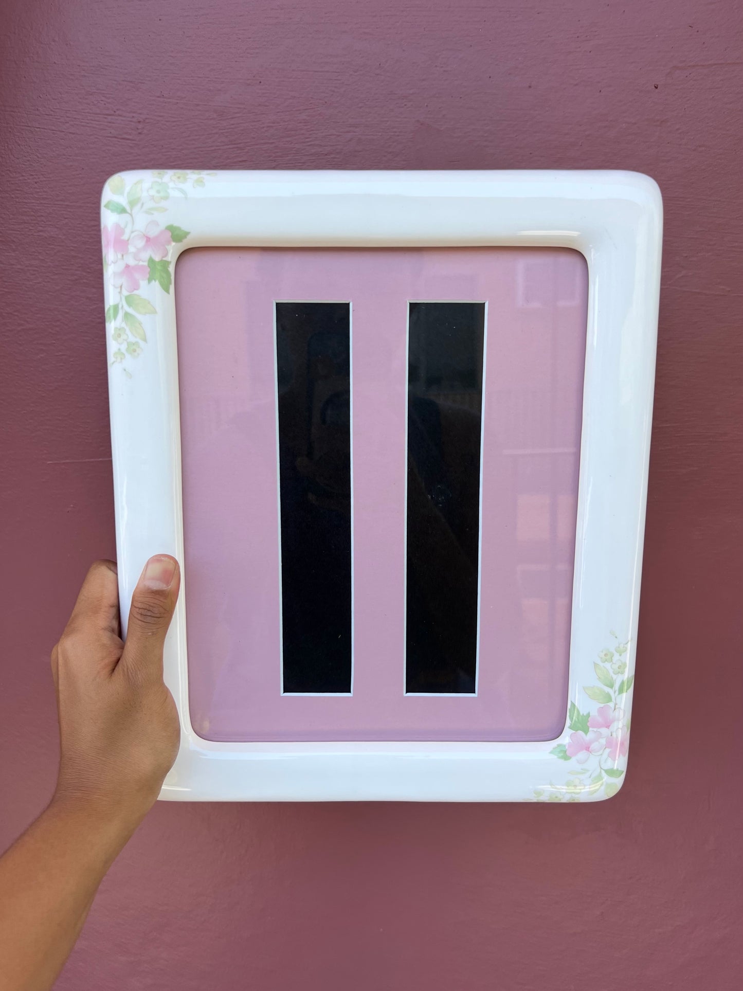Porcelain/Pink Photo Strip Frame